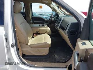 2019 Ford F-150 XL with VIN 1FTFW1E47KFA80486, listed as a IAAI auction lot 41824508 with 60,537 mi miles. Bid and sale history available at carsss.com. Image 5.