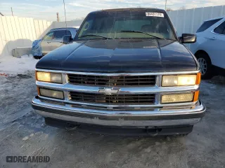 1998 Chevrolet Tahoe with VIN 1GNEK13R2WJ370599, listed as a Copart auction lot 84431174 with 197,215 mi miles and Non Repairable. Bid and sale history available at carsss.com. Image 5.