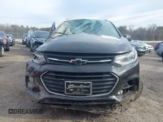 2022 Chevrolet Trax LT with VIN KL7CJPSM4NB534680, listed as a IAAI auction lot 41706535 with 104,130 mi miles. Bid and sale history available at carsss.com. Image 12.