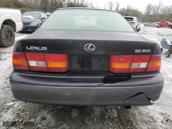 1998 Lexus ES 300 Luxury Sport Sdn with VIN JT8BF28G8W5049512, listed as a Copart auction lot 89101505 with 193,338 mi miles and Salvage Title. Bid and sale history available at carsss.com. Image 6.