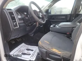 2015 Ram 2500 Tradesman z VIN 3C6TR5CT5FG664005, wystawiony jako IAAI lot #42556122 z przebiegiem 183 397 mil mil oraz . Historia ofert i sprzedaży dostępna na DreamBid. Obrazek 12.