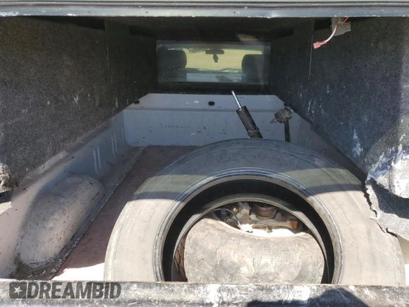 2011 Chevrolet Silverado 1500 LT with VIN 1GCRKSE03BZ418878, listed as a Copart auction lot 57763574 with 197,372 mi miles and Salvage Title. Bid and sale history available at DreamBid. Image 10.