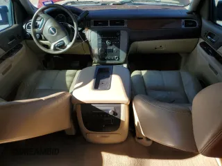 2008 GMC Sierra 3500HD SRW SLT z VIN 1GTHK33648F142584, wystawiony jako Copart lot #81503574 z przebiegiem 209 220 mil mil oraz Szkody całkowita. Historia ofert i sprzedaży dostępna na DreamBid. Obrazek 8.