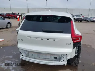 2024 Volvo XC40 Plus Bright Theme with VIN YV4L12UE2R2246722, listed as a IAAI auction lot 41307087 with 19,852 mi miles. Bid and sale history available at carsss.com. Image 17.
