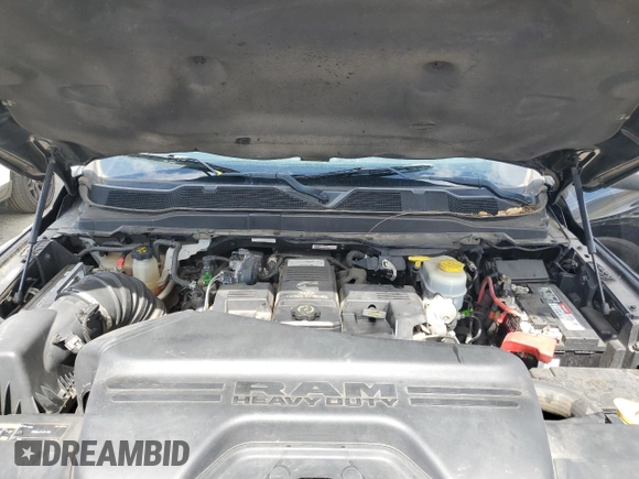 2020 Ram 3500 Tradesman z VIN 3C63RRGL4LG169632, wystawiony jako Copart lot #51488125 z przebiegiem 220 035 mil mil oraz Tytuł czysty. Historia ofert i sprzedaży dostępna na DreamBid. Obrazek 11.