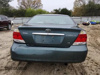 2006 Toyota Camry LE z VIN 4T1BF30K66U111210, wystawiony jako Copart lot #53107095 z przebiegiem 214 638 mil mil oraz Szkoda całkowita • Salvage title. Historia ofert i sprzedaży dostępna na DreamBid. Obrazek 6.