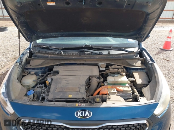 2019 Kia Niro LX with VIN KNDCB3LCXK5248552, listed as a IAAI auction lot 41724724 with 104,546 mi miles and . Bid and sale history available at DreamBid. Image 10.