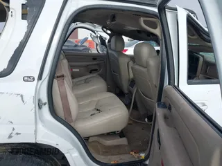 2005 GMC Yukon SLT with VIN 1GKEK13T75J107208, listed as a IAAI auction lot 41046733 with 1 mi miles. Bid and sale history available at carsss.com. Image 8.