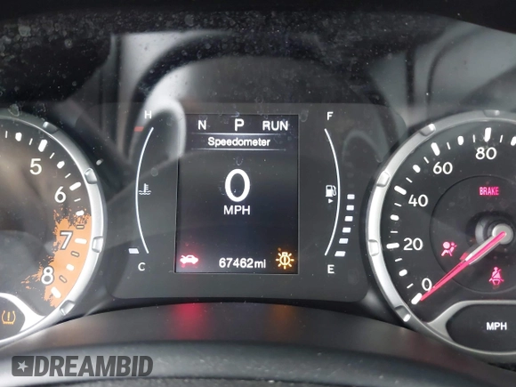 2018 Jeep Renegade Latitude with VIN ZACCJABB3JPH39597, listed as a IAAI auction lot 41858045 with 67,462 mi miles. Bid and sale history available at carsss.com. Image 7.
