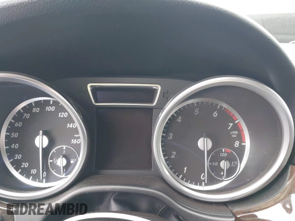 2015 Mercedes-Benz M 350 with VIN 4JGDA5JB6FA499526, listed as a IAAI auction lot 42360236 with Not provided miles and . Bid and sale history available at DreamBid. Image 16.