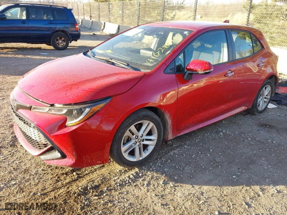 2021 Toyota Corolla Hatchback SE with VIN JTND4MBE2M3119139, listed as a IAAI auction lot 41028076 with 33,324 mi miles. Bid and sale history available at carsss.com. Image 2.