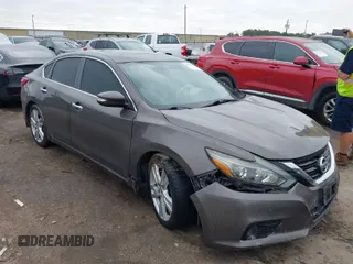 2016 Nissan Altima SL with VIN 1N4BL3AP2GC161221, listed as a IAAI auction lot 41484280 with 55,229 mi miles and . Bid and sale history available at DreamBid. Image 1.