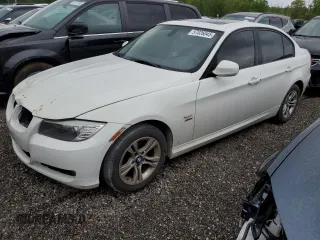 2011 BMW 3 Series 328i xDrive z VIN WBAPK7G51BNN85449, wystawiony jako Copart lot #57026045 z przebiegiem 171 907 mil mil oraz Szkoda całkowita • Salvage title. Historia ofert i sprzedaży dostępna na DreamBid. Obrazek 1.