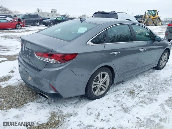 2019 Hyundai Sonata Sport with VIN 5NPE34AF2KH816737, listed as a IAAI auction lot 41631823 with 31,207 mi miles. Bid and sale history available at carsss.com. Image 4.