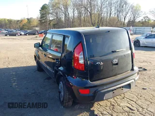 2012 Kia Soul with VIN KNDJT2A5XC7477841, listed as a IAAI auction lot 41882250 with 175,236 mi miles. Bid and sale history available at carsss.com. Image 3.