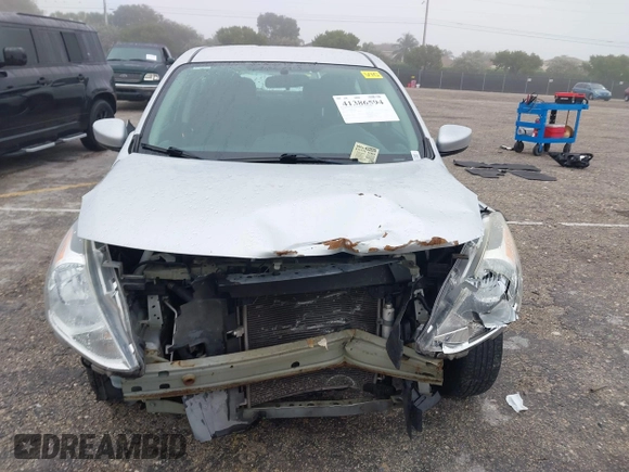 2015 Nissan Versa S Plus with VIN 3N1CN7AP0FL810844, listed as a IAAI auction lot 41386594 with 118,606 mi miles. Bid and sale history available at carsss.com. Image 13.