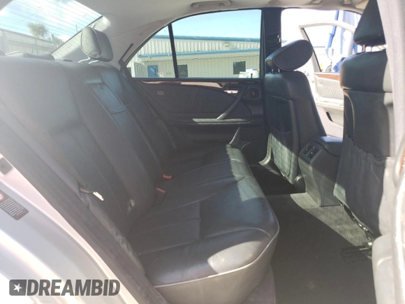 2001 Mercedes-Benz E-Class AWD with VIN WDBJF82J81X047632, listed as a Copart auction lot 72500514 with 149,635 mi miles and Non Repairable. Bid and sale history available at carsss.com. Image 11.