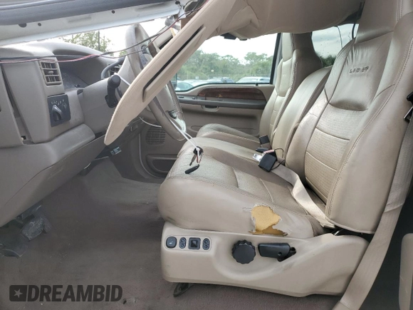 2002 Ford F-250 XL with VIN 1FTNW20S32EA38538, listed as a Copart auction lot 76174884 with 203,007 mi miles and Non Repairable. Bid and sale history available at DreamBid. Image 7.