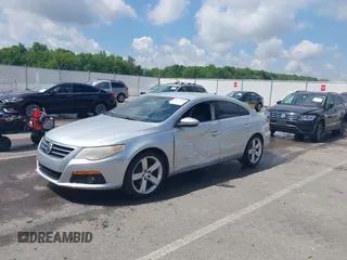 2012 Volkswagen CC Lux z VIN WVWHN7AN3CE503424, wystawiony jako IAAI lot #42241163 z przebiegiem 159 876 mil mil oraz . Historia ofert i sprzedaży dostępna na DreamBid. Obrazek 2.