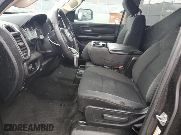 2020 Ram 1500 Tradesman z VIN 1C6SRFNT0LN414883, wystawiony jako Copart lot #56750054 z przebiegiem 119 340 mil mil oraz Szkoda całkowita • Salvage title. Historia ofert i sprzedaży dostępna na DreamBid. Obrazek 7.