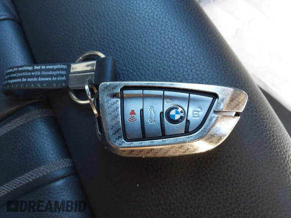 2019 BMW 5 Series M550i xDrive with VIN WBAJB9C51KB464283, listed as a IAAI auction lot 41397420 with Not provided miles and . Bid and sale history available at DreamBid. Image 11.