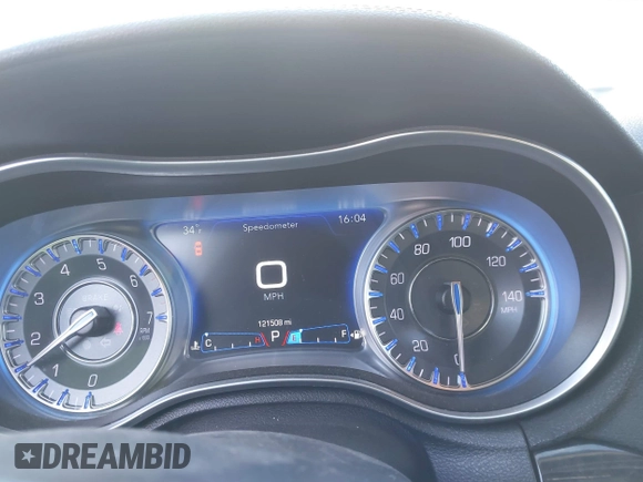 2018 Chrysler 300 Limited with VIN 2C3CCAKG1JH296670, listed as a IAAI auction lot 41691911 with 121,508 mi miles. Bid and sale history available at carsss.com. Image 7.