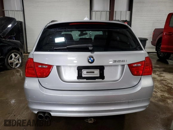2011 BMW 3 Series 328i xDrive with VIN WBAUU3C56BA541692, listed as a Copart auction lot 44455995 with Not Provided miles and Salvage Title. Bid and sale history available at DreamBid. Image 6.