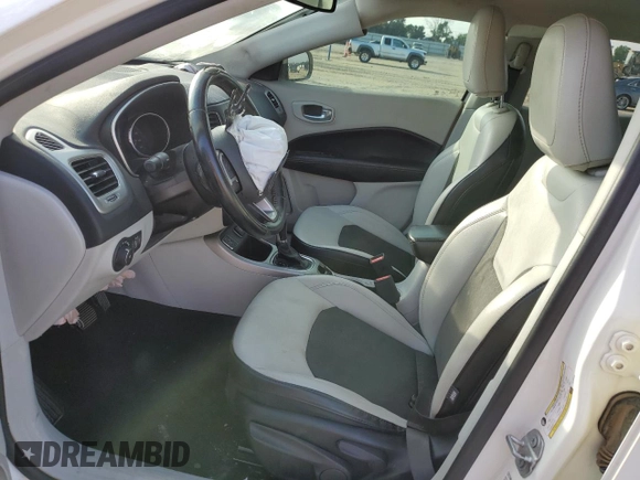 2019 Jeep Compass Latitude with VIN 3C4NJCBB7KT762945, listed as a Copart auction lot 55917165 with 100,854 mi miles and Salvage title. Bid and sale history available at DreamBid. Image 7.