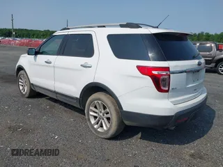 2013 Ford Explorer XLT z VIN 1FM5K8D86DGC93734, wystawiony jako IAAI lot #42414214 z przebiegiem 328 586 mil mil oraz . Historia ofert i sprzedaży dostępna na DreamBid. Obrazek 3.