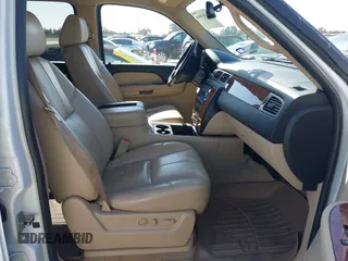 2007 Chevrolet Tahoe LTZ with VIN 1GNFC13027J402178, listed as a IAAI auction lot 41605898 with 203,677 mi miles and . Bid and sale history available at DreamBid. Image 5.