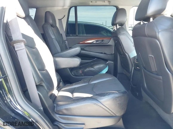 2015 Cadillac Escalade Luxury with VIN 1GYS4MKJ6FR685453, listed as a IAAI auction lot 41677545 with 149,131 mi miles. Bid and sale history available at carsss.com. Image 8.