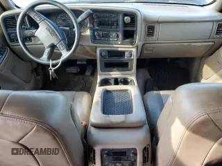 2006 GMC Sierra 3500 DRW SL z VIN 1GTHK33236F115273, wystawiony jako Copart lot #68807084 z przebiegiem 249 002 mil mil oraz Szkody całkowita. Historia ofert i sprzedaży dostępna na DreamBid. Obrazek 8.