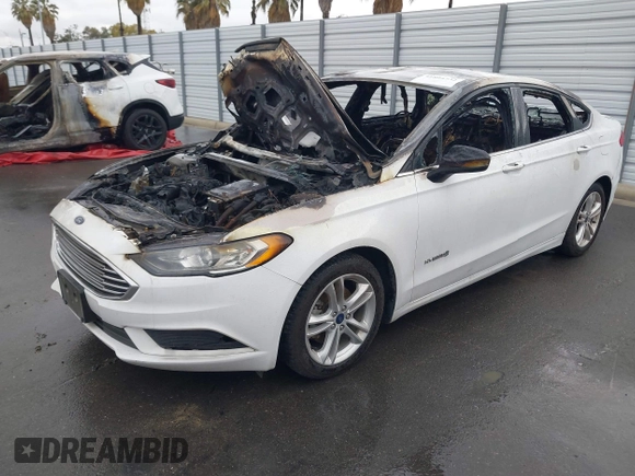 2018 Ford Fusion SE with VIN 3FA6P0LU1JR268602, listed as a IAAI auction lot 41804732 with Not Provided miles and . Bid and sale history available at DreamBid. Image 2.