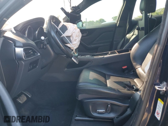 2019 Jaguar F-Pace 25t Premium with VIN SADCJ2FX0KA601596, listed as a Copart auction lot 61056715 with Not provided miles and Salvage title. Bid and sale history available at DreamBid. Image 7.