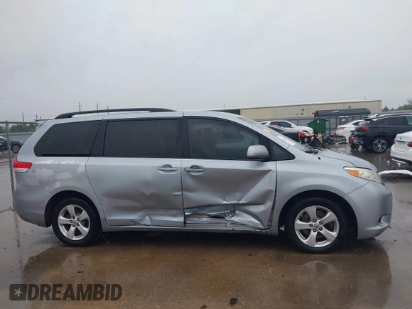 2014 Toyota Sienna LE AAS with VIN 5TDKK3DC9ES501255, listed as a IAAI auction lot 42096386 with 347,364 mi miles and . Bid and sale history available at carsss.com. Image 13.