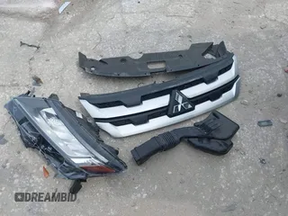 2023 Mitsubishi Outlander ES z VIN JA4ARUAU9PU007786, wystawiony jako IAAI lot #42343050 z przebiegiem 27 507 mil mil oraz . Historia ofert i sprzedaży dostępna na DreamBid. Obrazek 12.