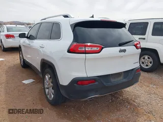 2016 Jeep Cherokee Limited with VIN 1C4PJLDB4GW233315, listed as a IAAI auction lot 41788329 with 116,174 mi miles. Bid and sale history available at carsss.com. Image 3.