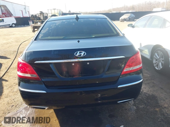 2011 Hyundai Equus Signature with VIN KMHGH4JF2BU033929, listed as a IAAI auction lot 41415879 with 149,149 mi miles and . Bid and sale history available at DreamBid. Image 16.
