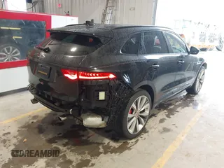 2017 Jaguar F-Pace 35t R-Sport with VIN SADCL2BV3HA068568, listed as a IAAI auction lot 41437570 with 39,025 mi miles and . Bid and sale history available at DreamBid. Image 4.