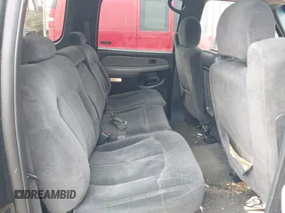 2002 Chevrolet Suburban LS with VIN 1GNFK16Z92J122439, listed as a IAAI auction lot 41806539 with 403,128 mi miles. Bid and sale history available at carsss.com. Image 8.
