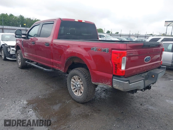 2017 Ford F-250 Lariat z VIN 1FT7W2BT6HEB48815, wystawiony jako IAAI lot #42162188 z przebiegiem 149 600 mil mil oraz . Historia ofert i sprzedaży dostępna na DreamBid. Obrazek 3.