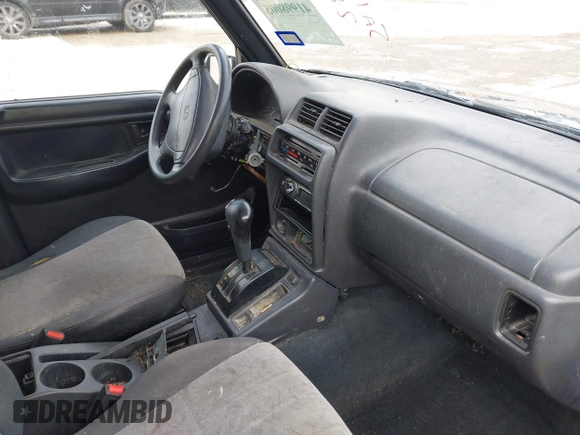 1996 Geo Tracker z VIN 2CNBE1361T6901708, wystawiony jako IAAI lot #41998005 z przebiegiem 223 266 mil mil oraz . Historia ofert i sprzedaży dostępna na DreamBid. Obrazek 5.