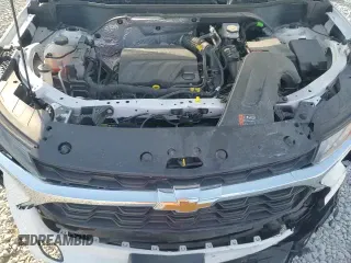 2025 Chevrolet Trax LS with VIN KL77LFEP6SC122679, listed as a Copart auction lot 71445315 with 18,285 mi miles and Salvage title. Bid and sale history available at DreamBid. Image 14.