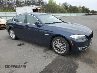 2011 BMW 5 Series 535i z VIN WBAFR7C52BC604471, wystawiony jako Copart lot #57076375 z przebiegiem 119 104 mil mil oraz Szkody całkowita. Historia ofert i sprzedaży dostępna na DreamBid. Obrazek 4.