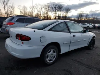 2002 Chevrolet Cavalier with VIN 1G1JC124X27136706, listed as a Copart auction lot 82654404 with 92,574 mi miles and Salvage Title. Bid and sale history available at carsss.com. Image 3.