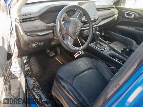2022 Jeep Compass Trailhawk with VIN 3C4NJDDB6NT162831, listed as a Copart auction lot 66130235 with 34,762 mi miles and Salvage title. Bid and sale history available at DreamBid. Image 8.