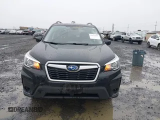 2019 Subaru Forester Premium with VIN JF2SKAEC6KH551325, listed as a IAAI auction lot 41623331 with 88,727 mi miles. Bid and sale history available at carsss.com. Image 12.
