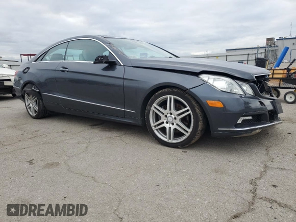 2010 Mercedes-Benz E 350 z VIN WDDKJ5GB0AF039816, wystawiony jako Copart lot #51102945 z przebiegiem 91 088 mil mil oraz Szkoda całkowita • Salvage title. Historia ofert i sprzedaży dostępna na DreamBid. Obrazek 4.