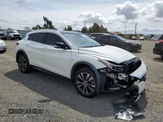 2019 Infiniti QX30 Luxe with VIN SJKCH5CR7KA011861, listed as a Copart auction lot 52147015 with 77,905 mi miles and Salvage title. Bid and sale history available at DreamBid. Image 4.