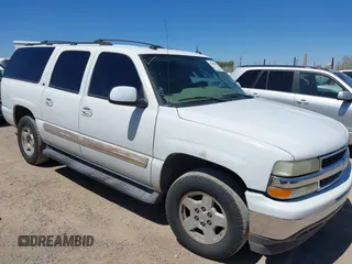 2005 Chevrolet Suburban LS z VIN 1GNEC16Z85J160936, wystawiony jako IAAI lot #42489614 z przebiegiem 240 888 mil mil oraz . Historia ofert i sprzedaży dostępna na DreamBid. Obrazek 1.